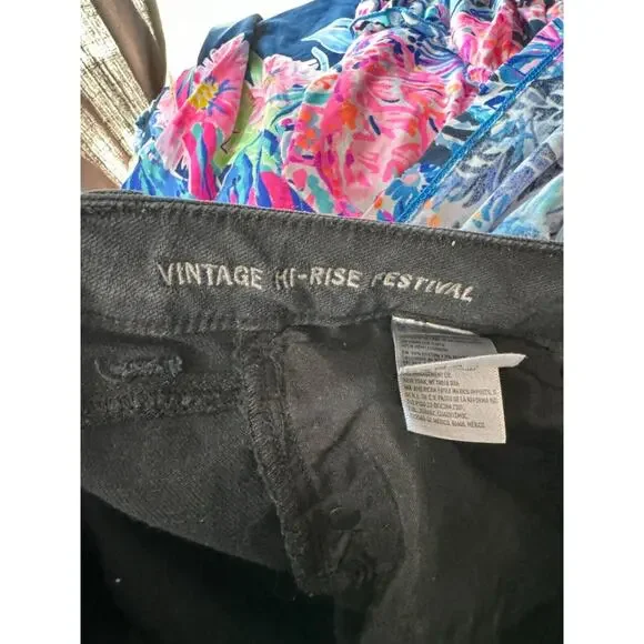 American Eagle Women's Black Wash Vintage Hi-Rise Festival Cut-Off Shorts Size 2 - Picture 4 of 5